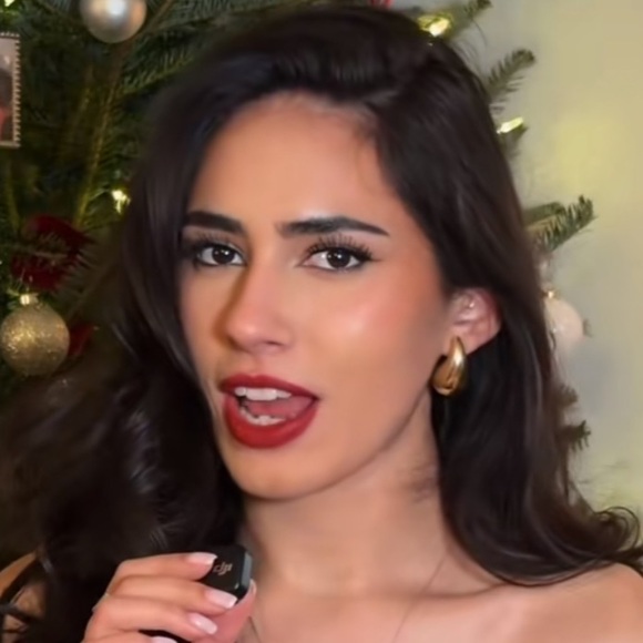 Meet the Posher Other - Meet your Posher, Diana